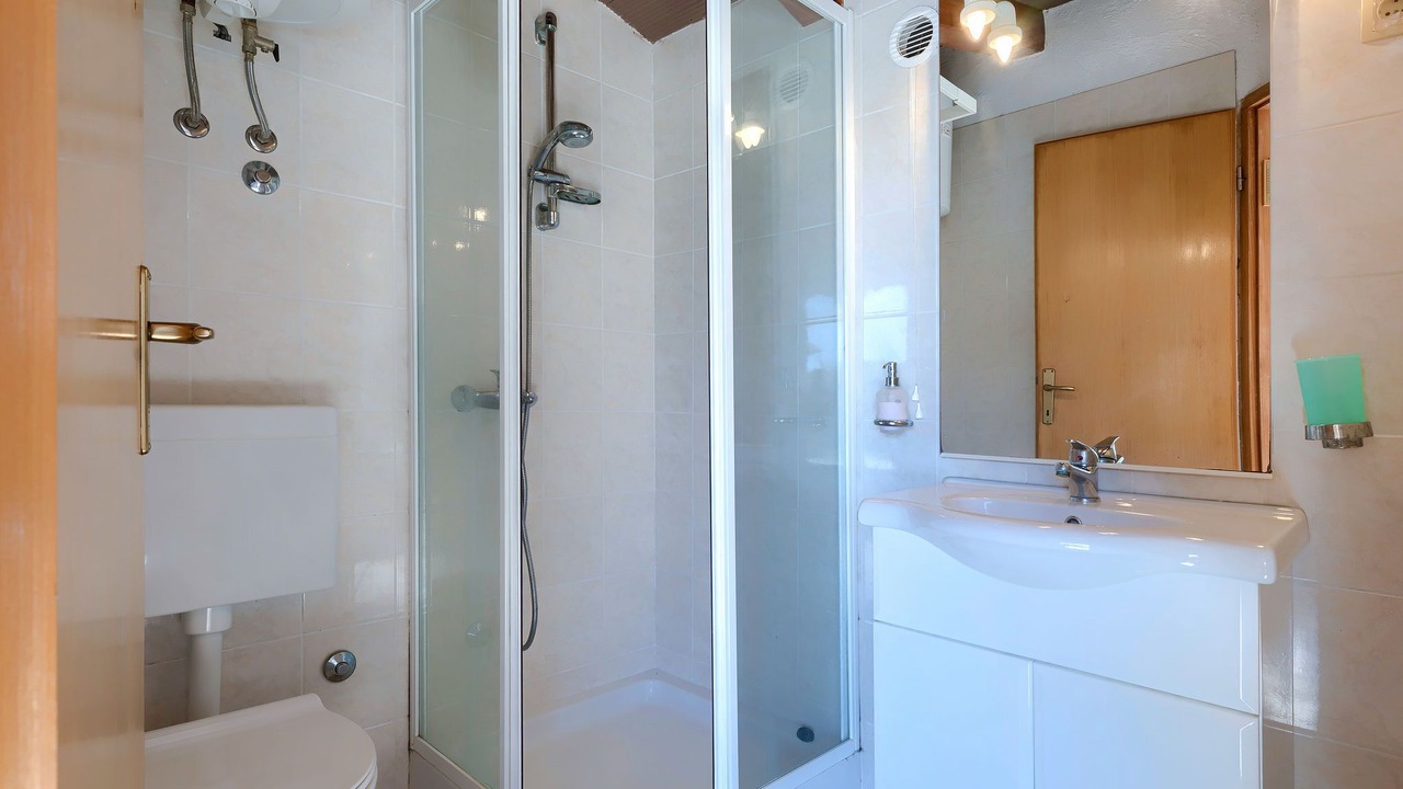 Photo of Bathroom in Loborika