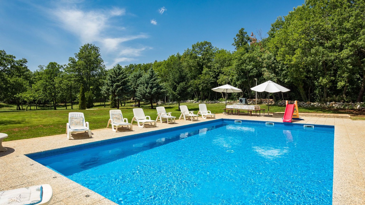 Photo of Outdoor in Strmac