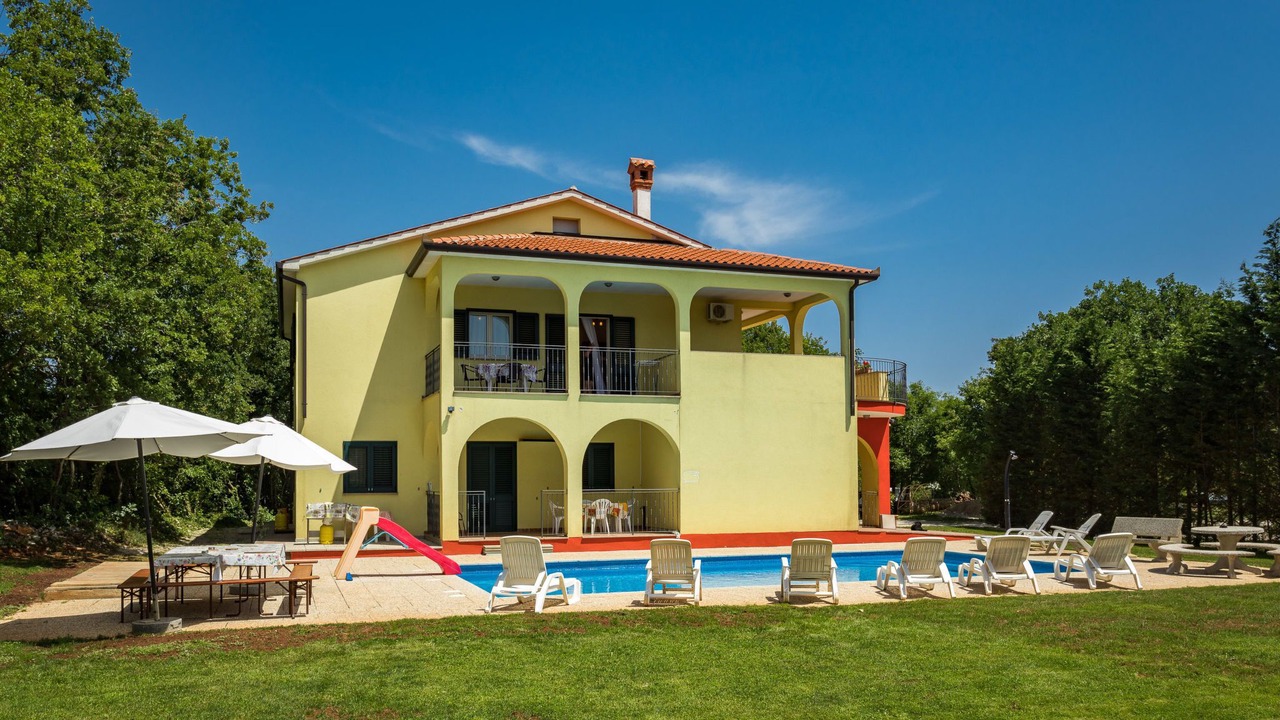 Photo of Others in Strmac