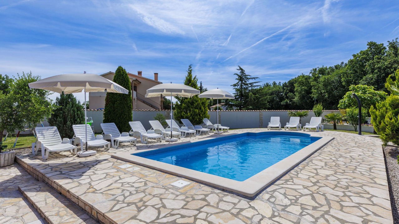 Photo of Outdoor in Rogocana