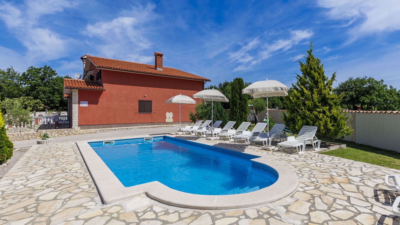 Photo of Outdoor in Rogocana
