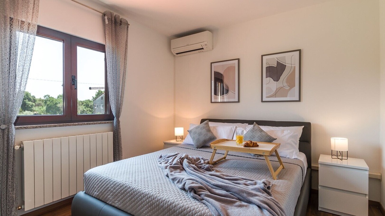 Photo of Bedroom in Loborika