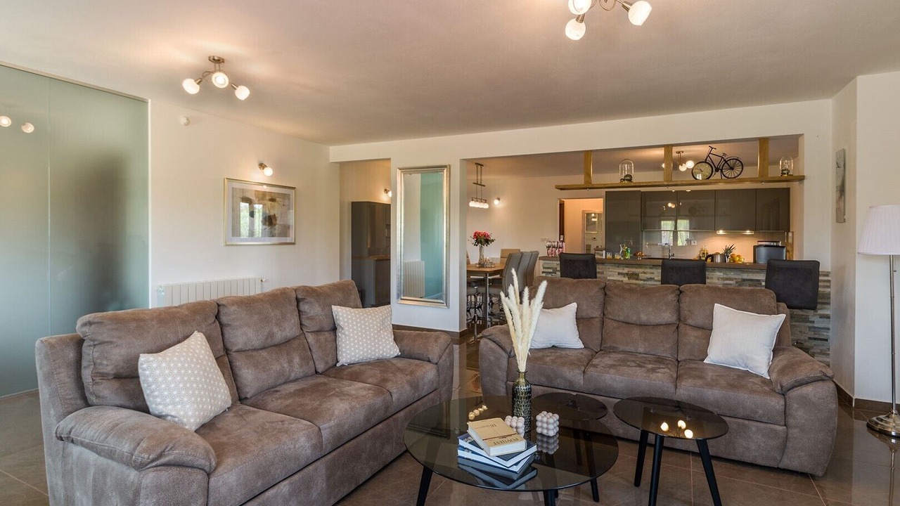 Photo of Livingroom in Loborika