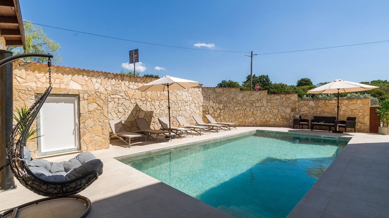 Photo of Outdoor in Loborika