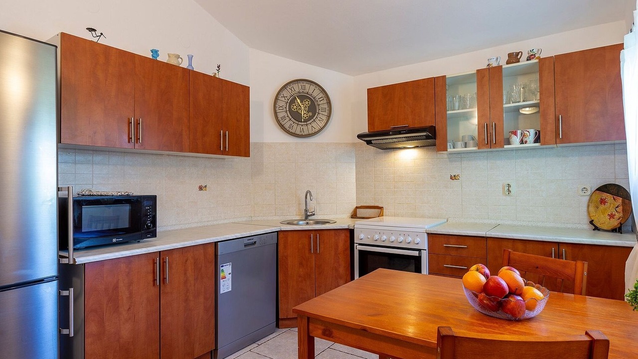 Photo of Kitchen in Mali Vareski