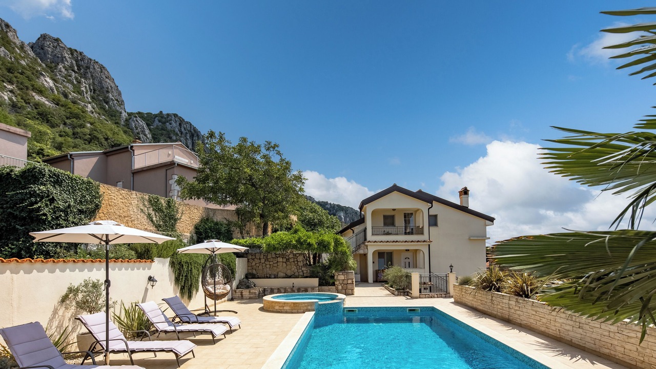 Photo of Outdoor in Bribir