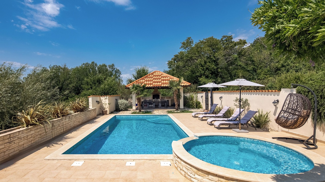 Photo of Outdoor in Bribir