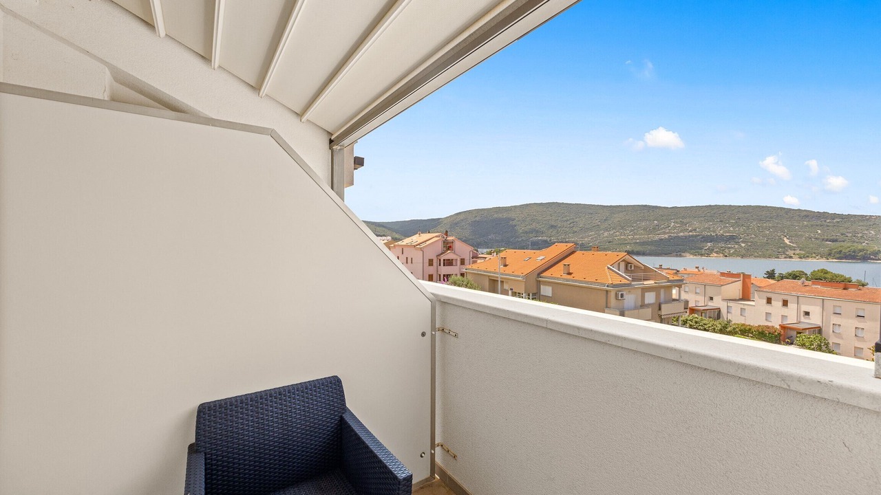 Photo of Outdoor in Cres