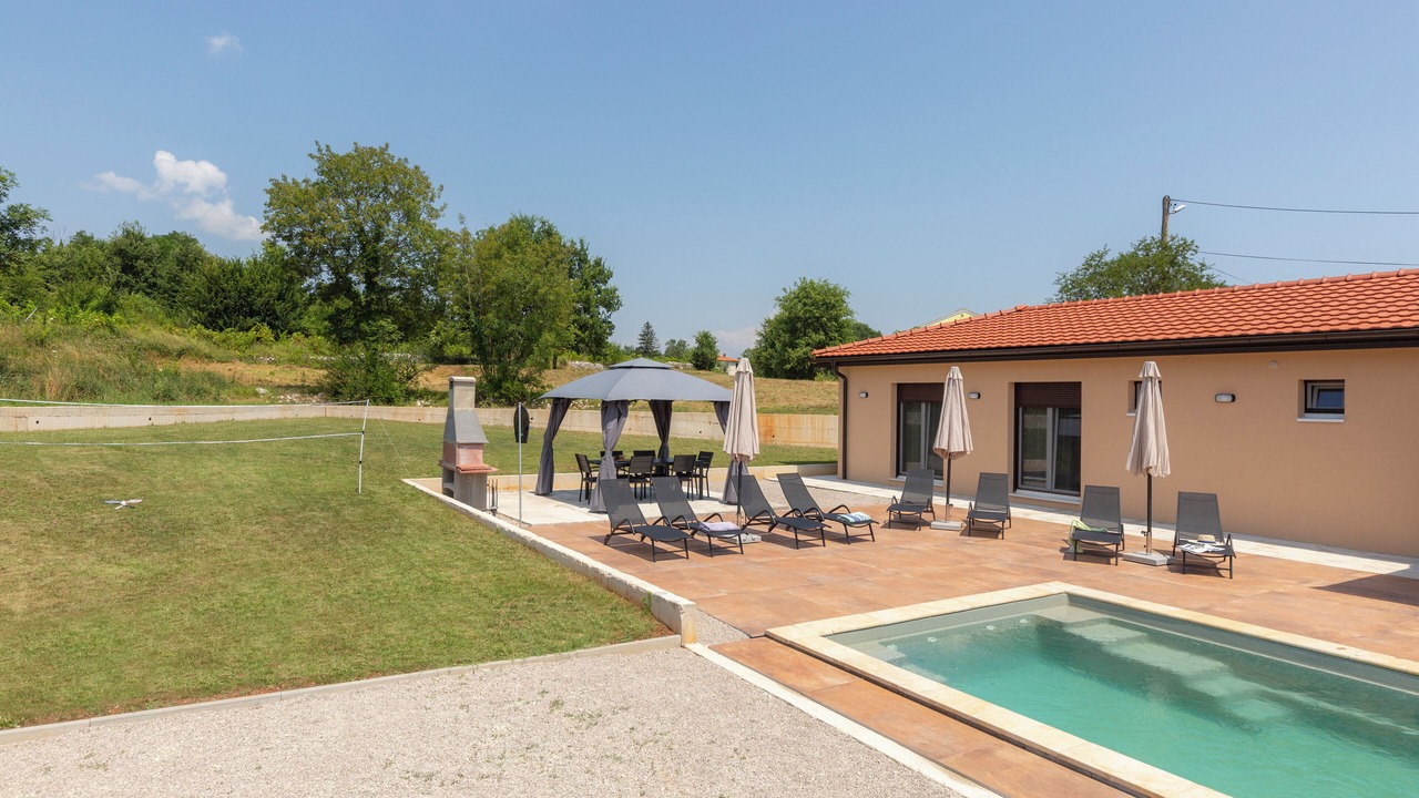 Photo of Outdoor in Kapelica