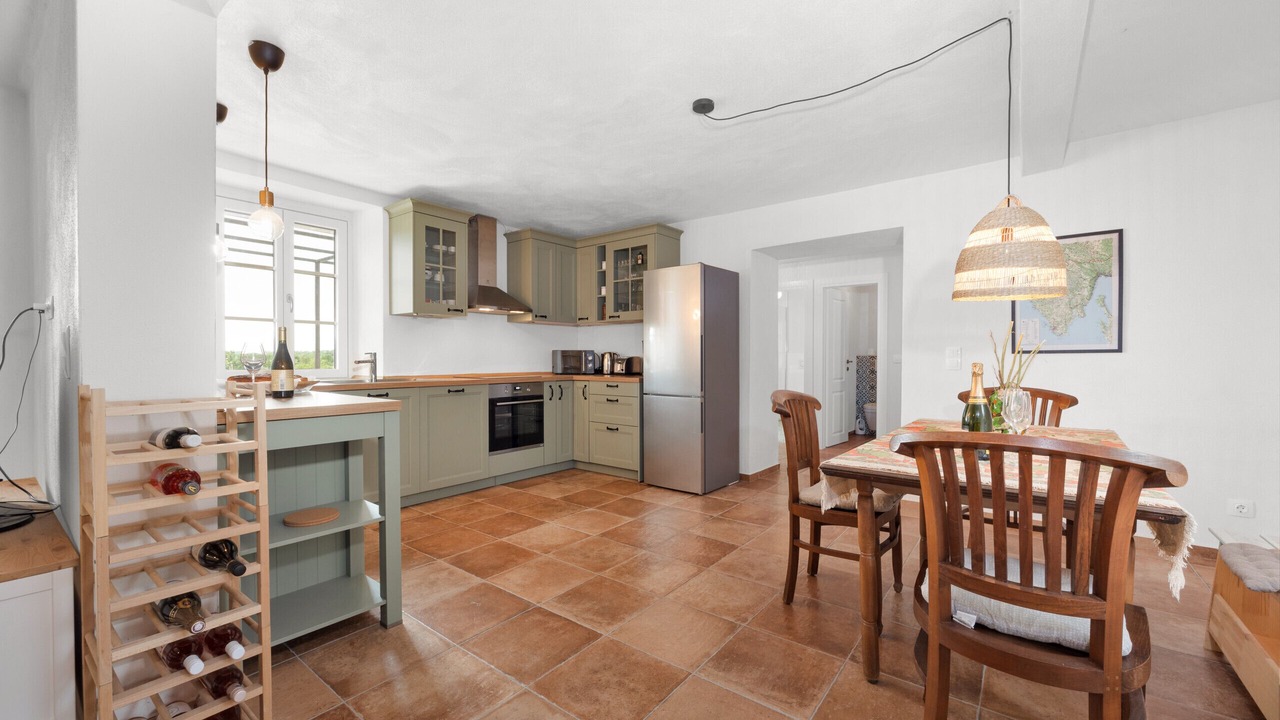 Photo of Kitchen in Mali Vareski