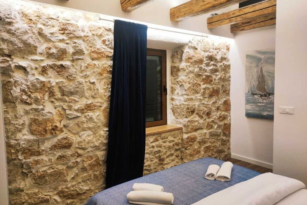Photo of Bedroom in Banjol