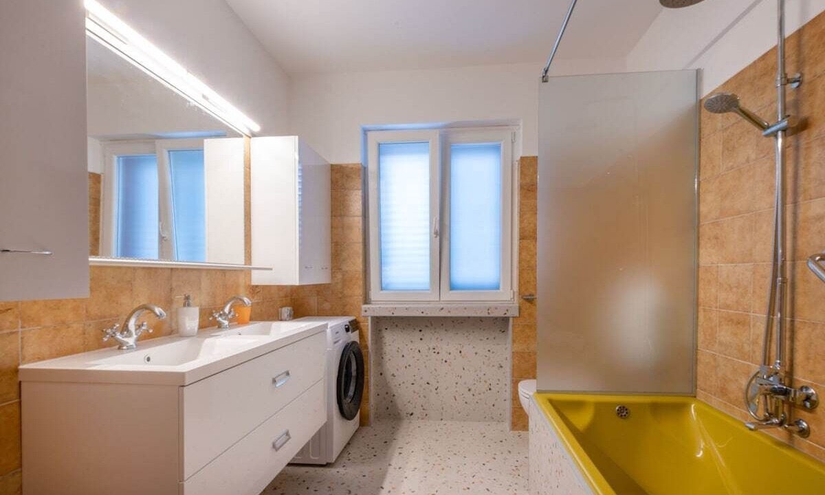 Photo of Bathroom in Presika