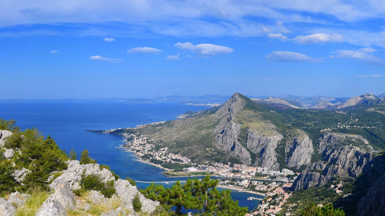 Photo of Others in Omis