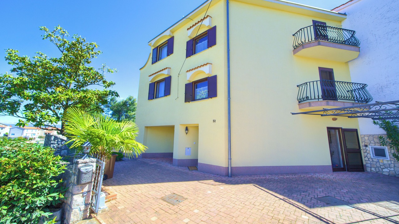 Photo of Outdoor in Porat