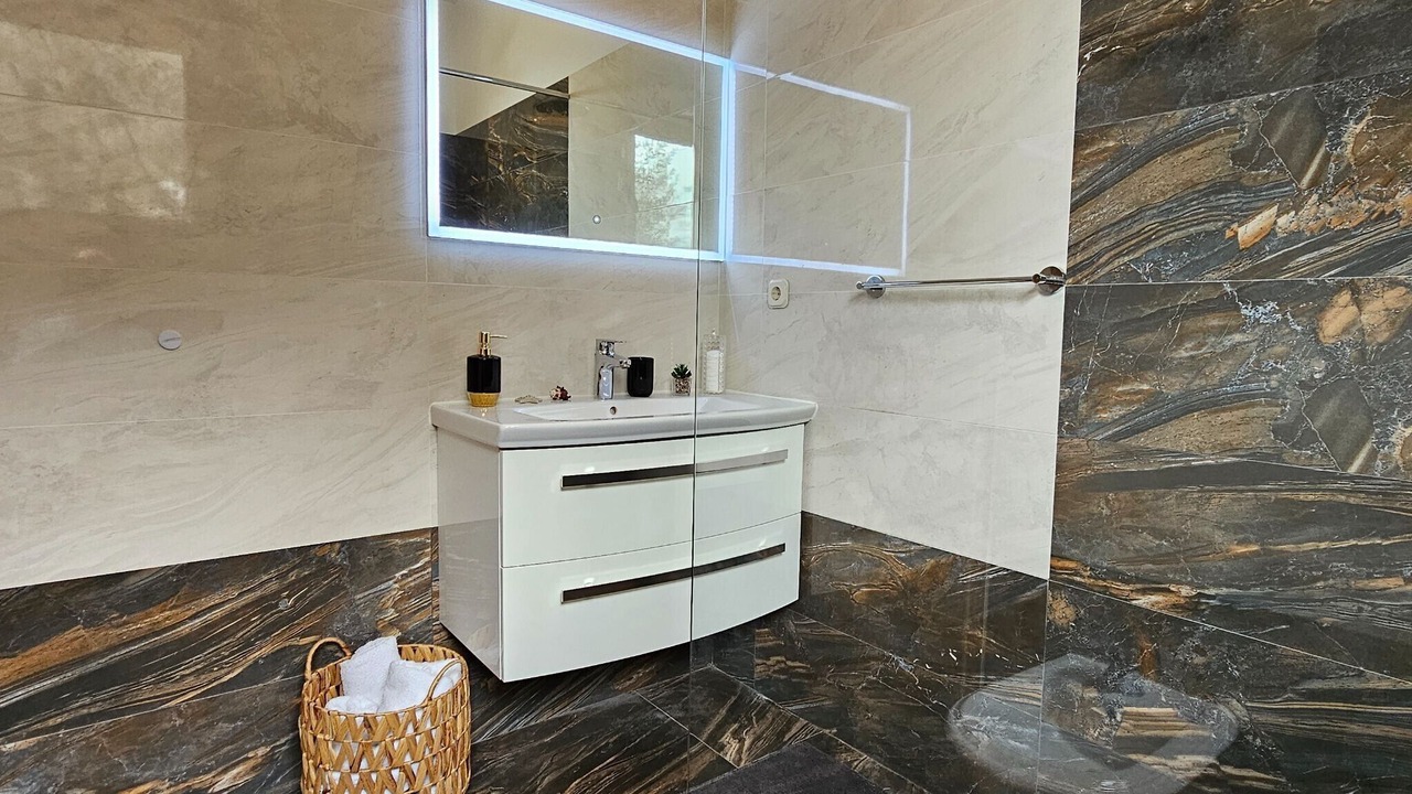 Photo of Bathroom in Borak