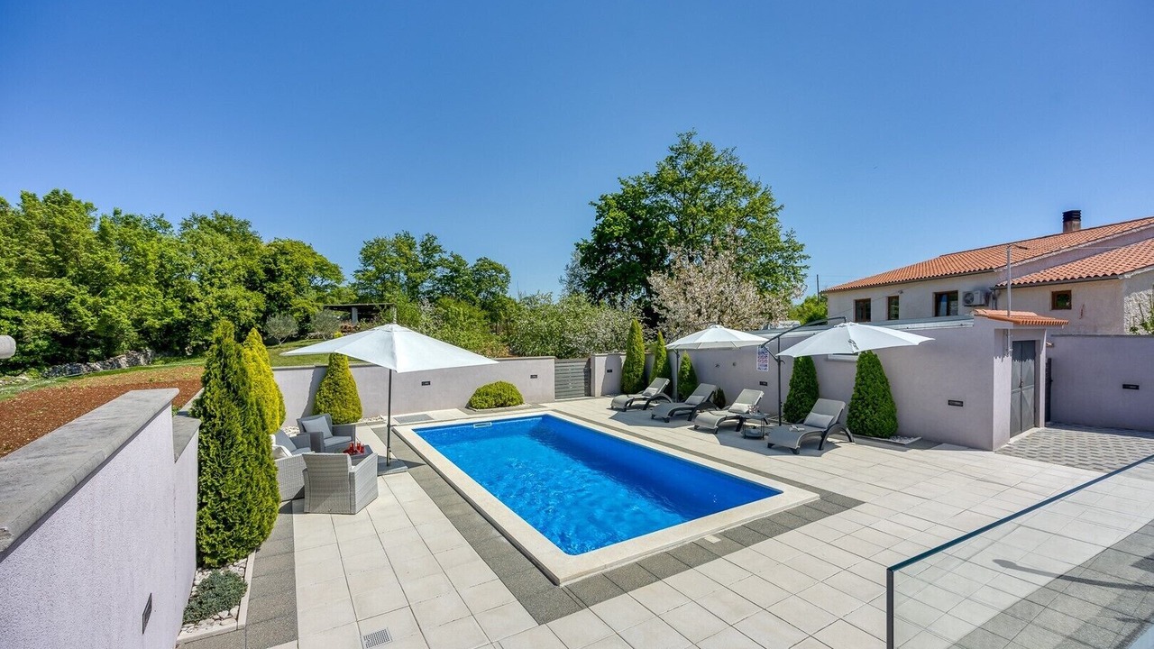 Photo of Outdoor in Divsici