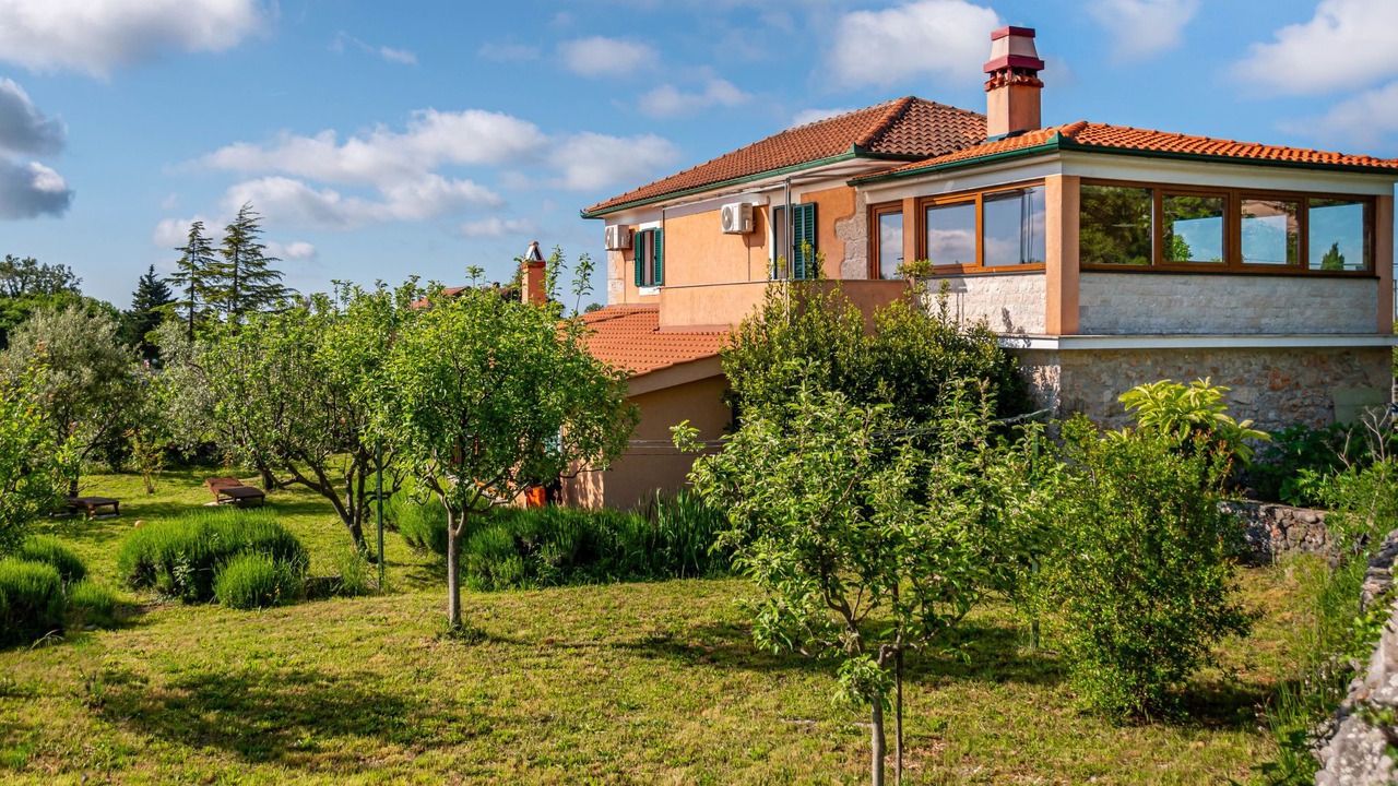 Photo of Outdoor in Kras