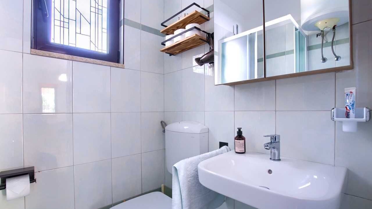 Photo of Bathroom in Vinkuran
