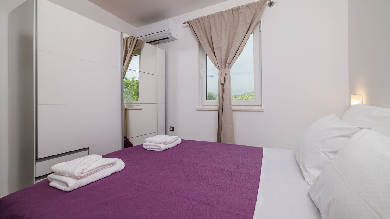 Photo of Bedroom in Kras