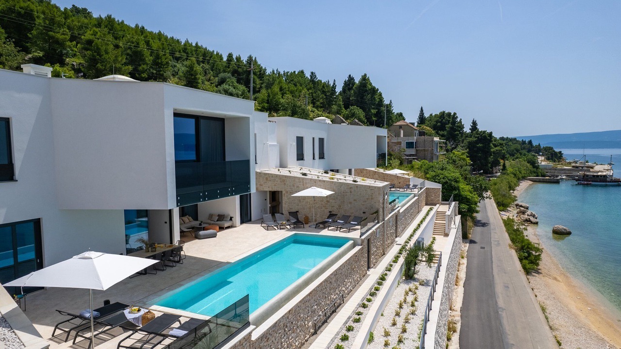 Photo of Others in Omis