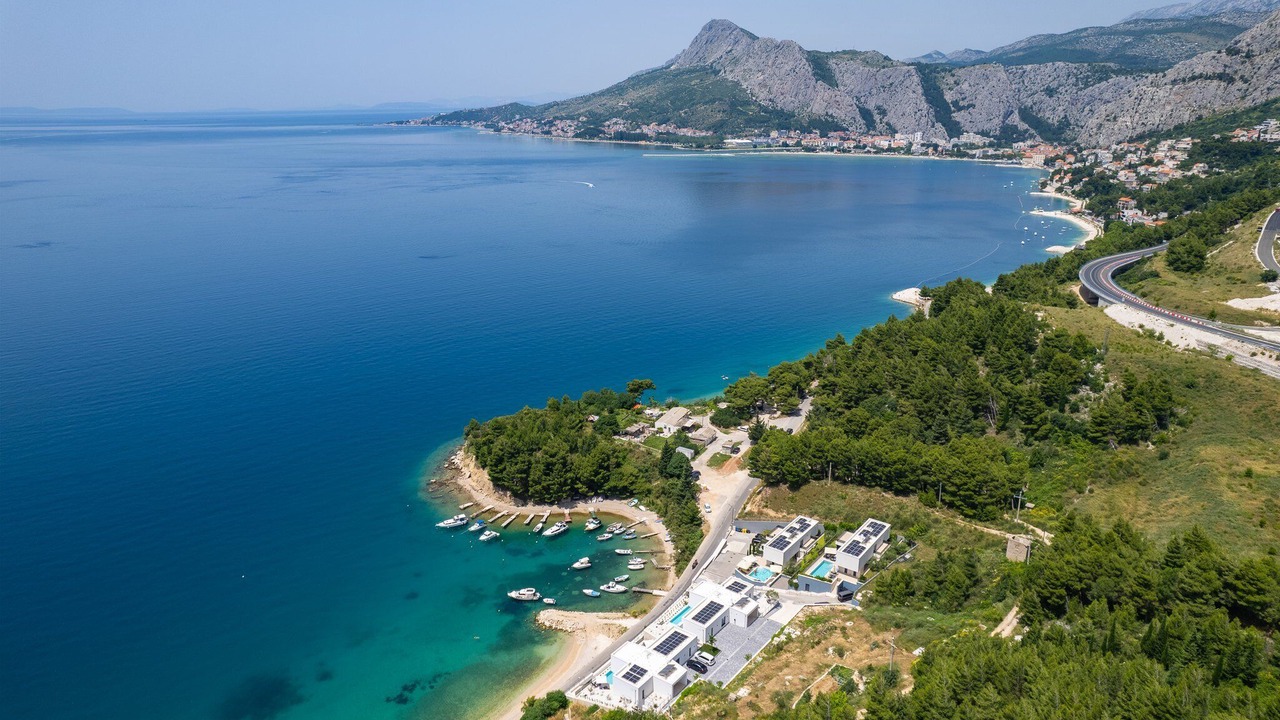 Photo of Others in Omis