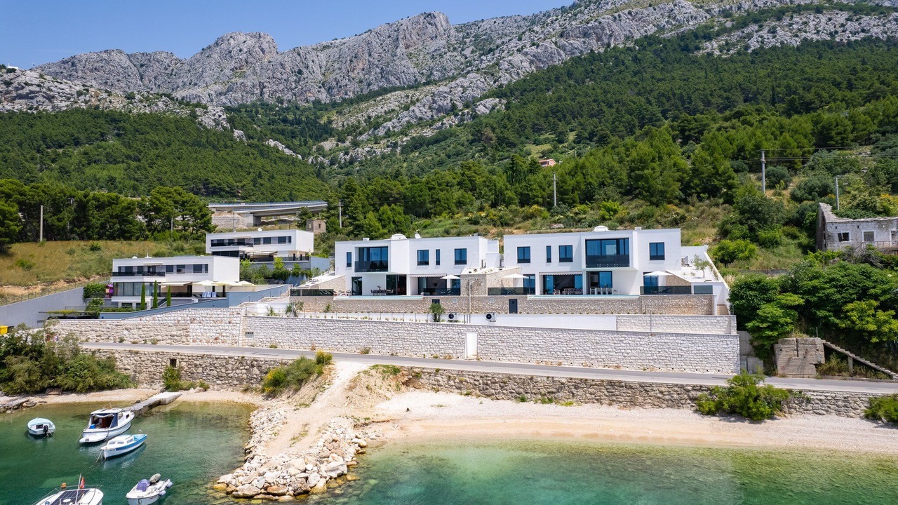 Photo of Others in Omis