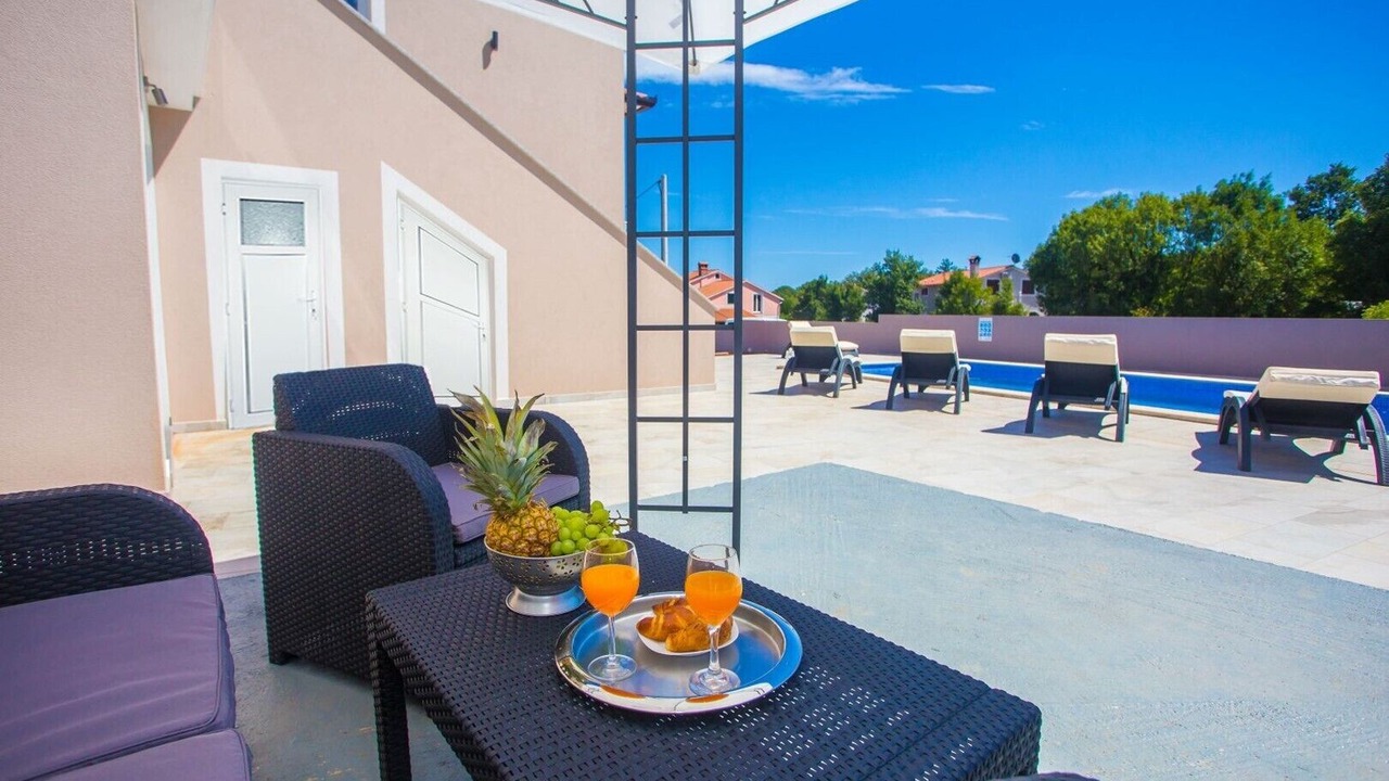 Photo of Patio Balcony in Marceljani