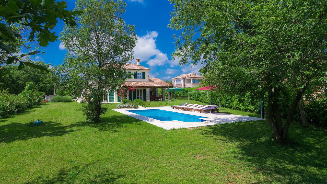 Photo of Outdoor in Belavici