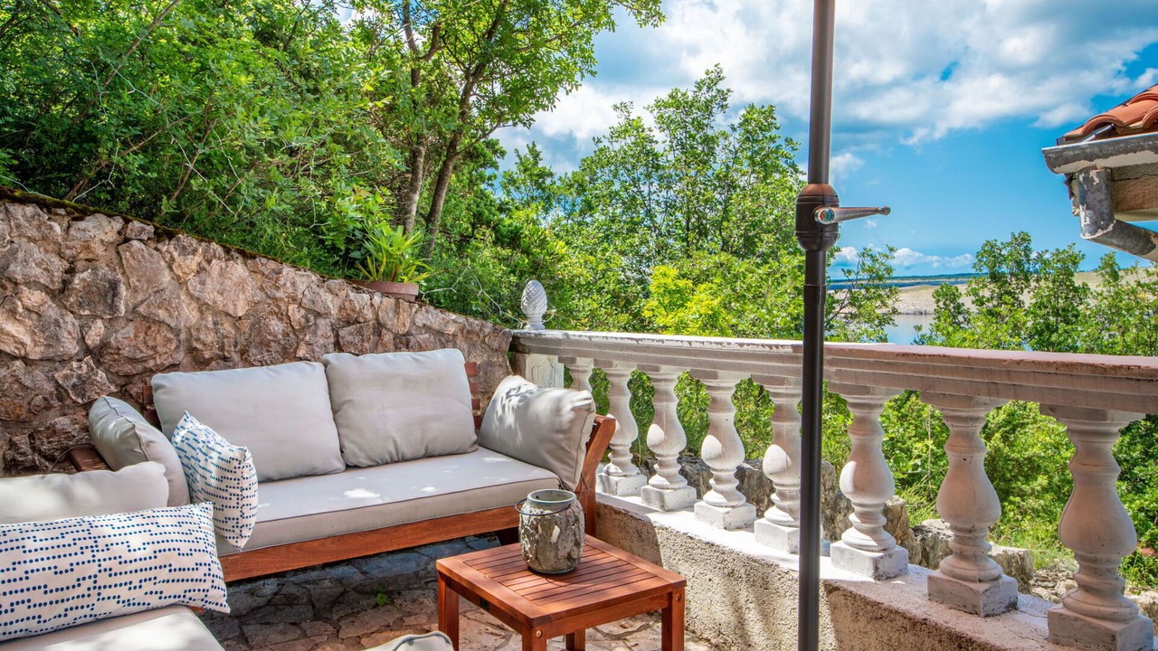 Photo of Outdoor in Smrika