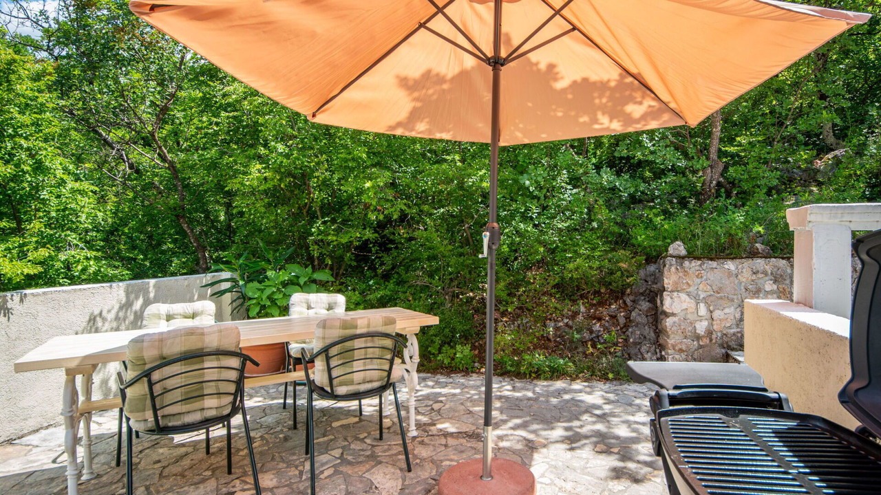 Photo of Outdoor in Smrika