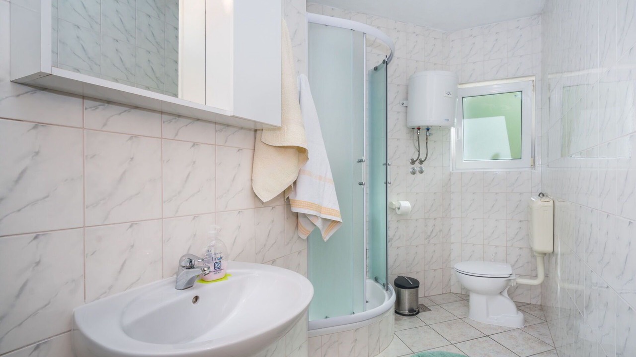 Photo of Bathroom in Smrika
