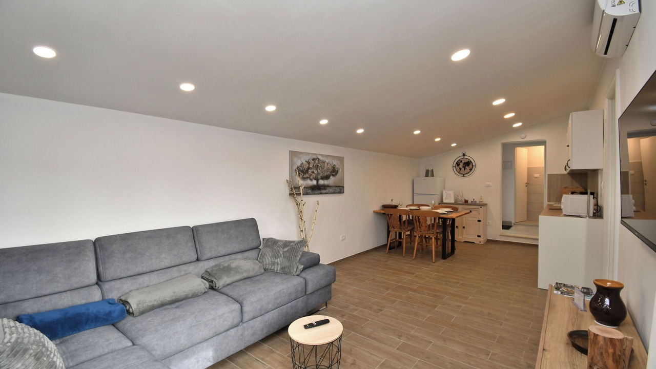 Photo of Livingroom in Plomin