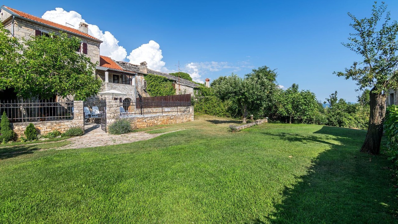 Photo of Outdoor in Oprtalj
