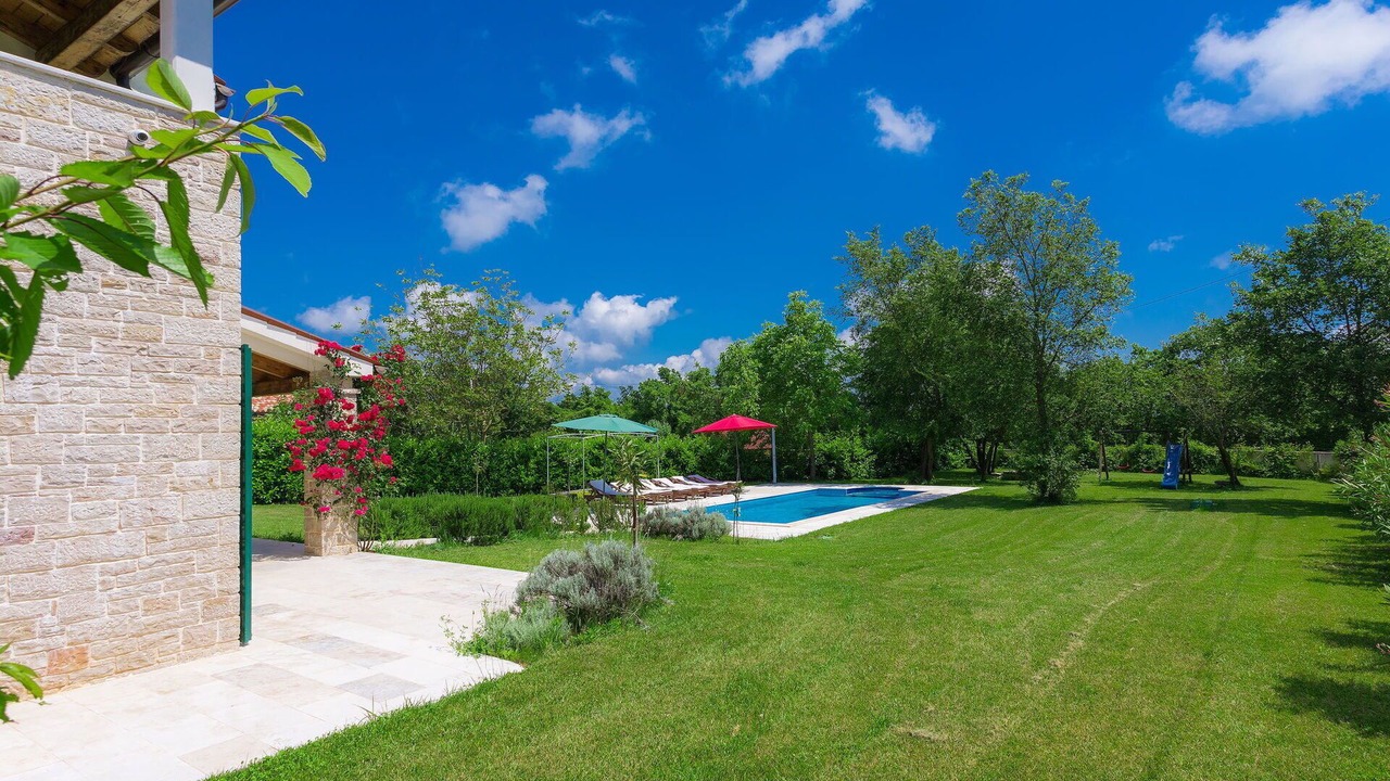 Photo of Outdoor in Belavici