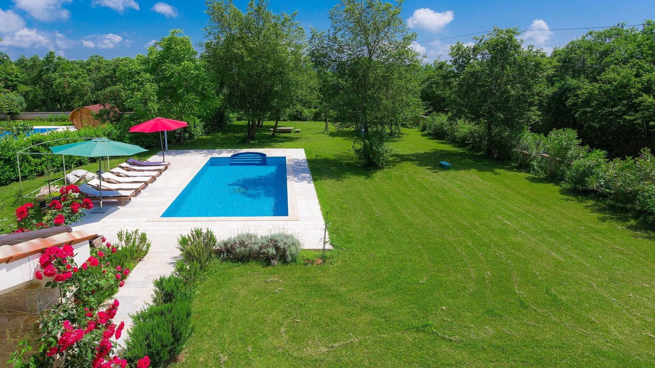 Photo of Outdoor in Belavici