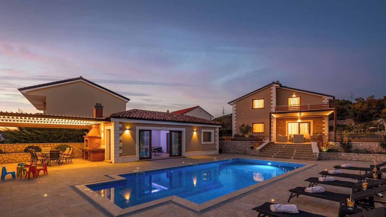 Photo of Others in Bakar