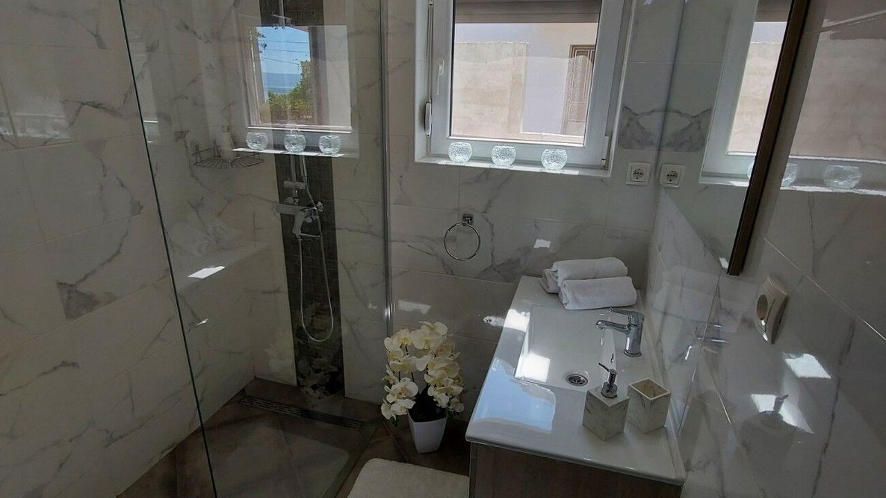 Photo of Bathroom in Klanfari
