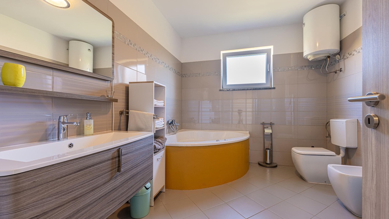 Photo of Bathroom in Kapelica