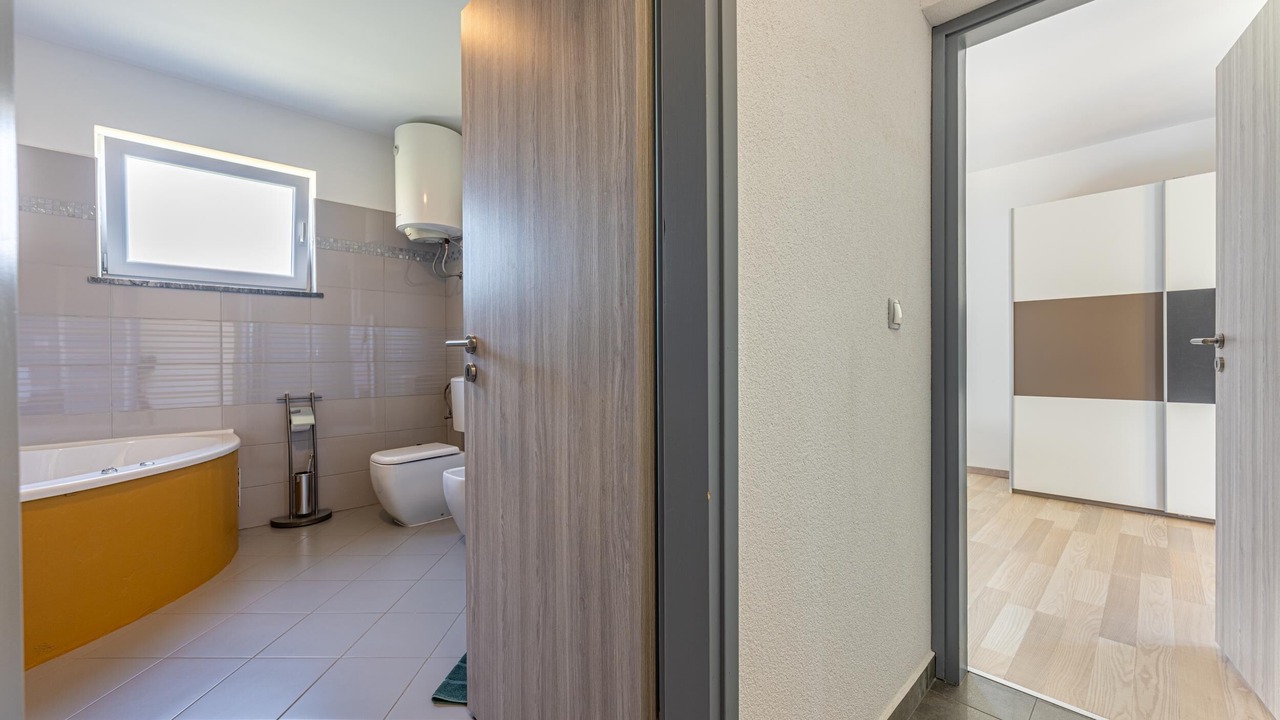 Photo of Bathroom in Kapelica