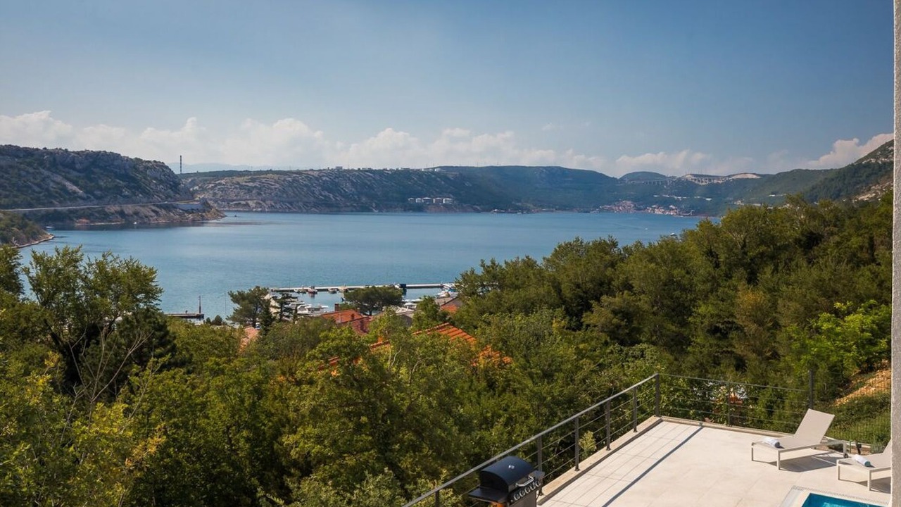 Photo of Outdoor in Bakarac