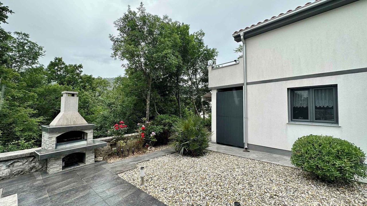 Photo of Patio Balcony in Grizane