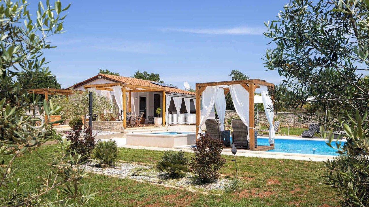 Photo of Outdoor in Gajana