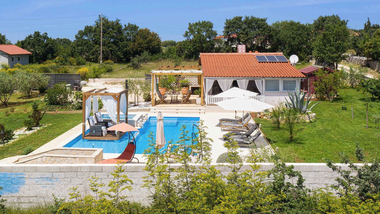 Photo of Outdoor in Gajana