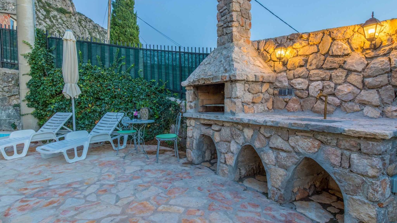 Photo of Patio Balcony in Grizane