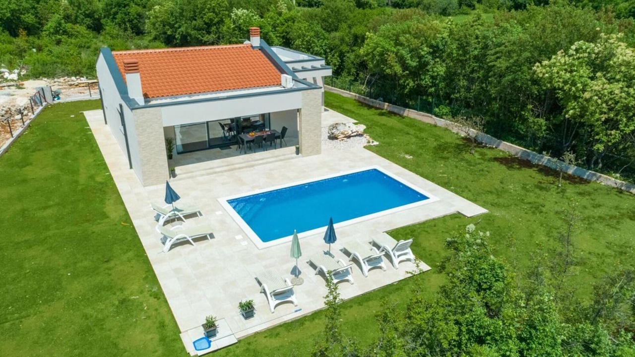 Photo of Outdoor in Brgod