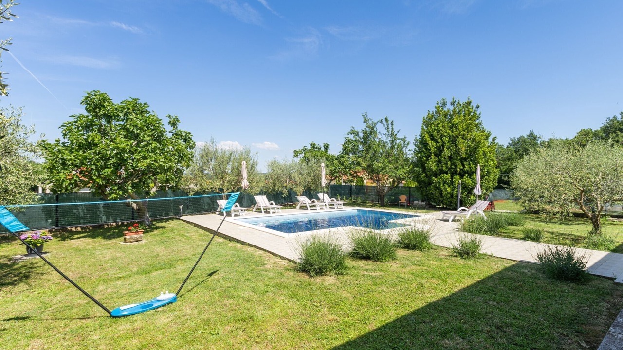 Photo of Outdoor in Rogocana