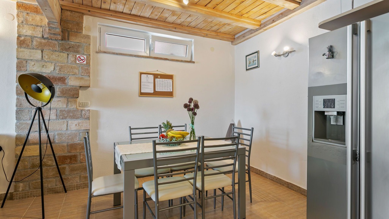 Photo of Livingroom in Marina