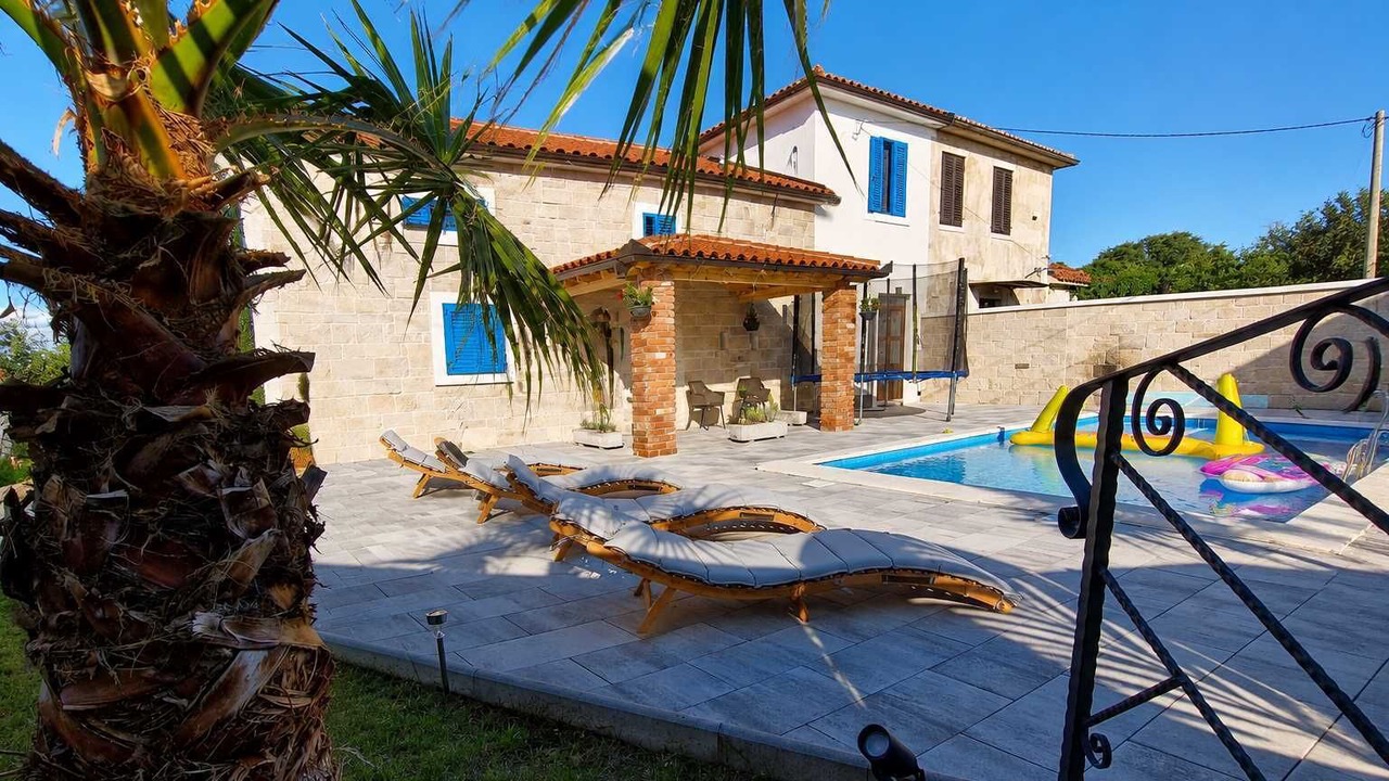 Photo of Outdoor in Gabonjin