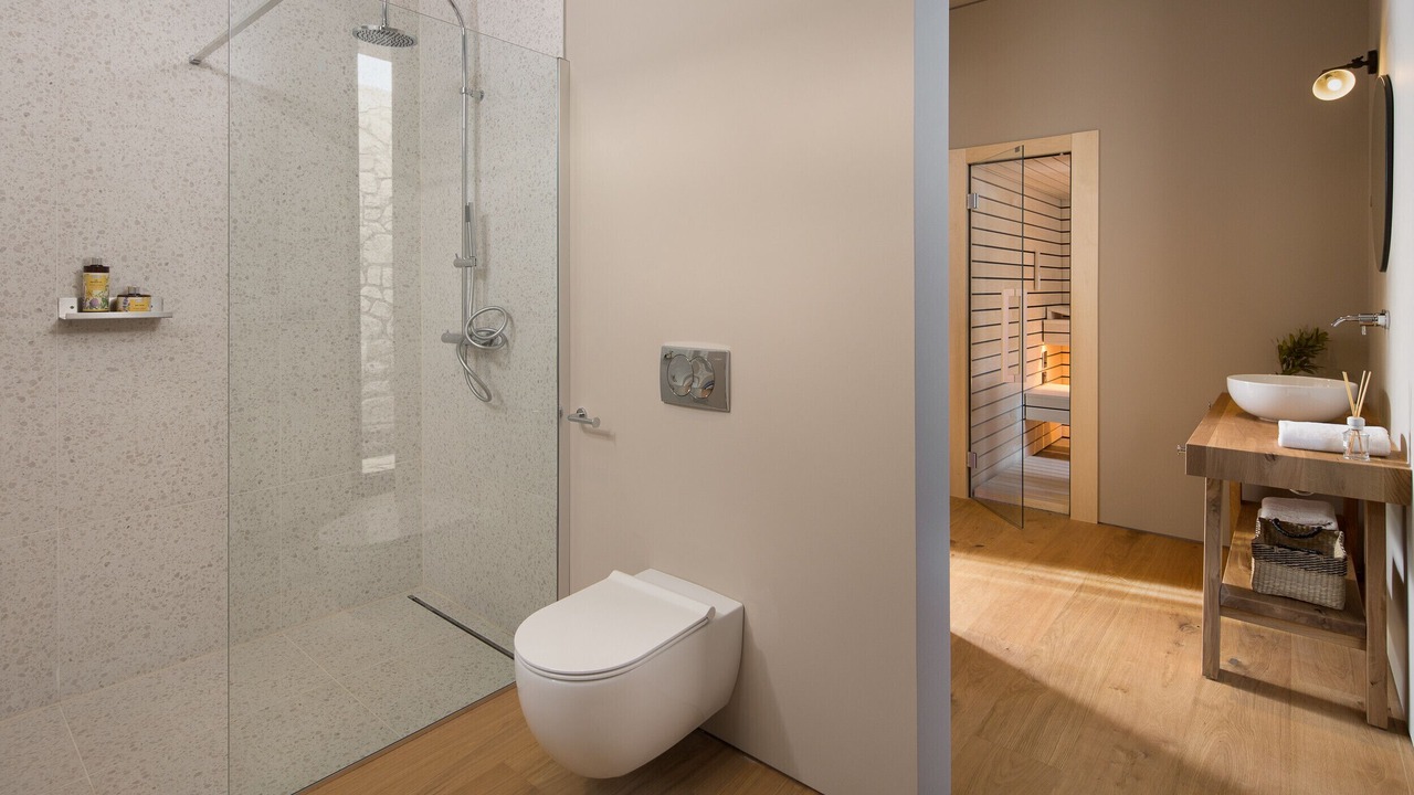Photo of Bathroom in Gajana