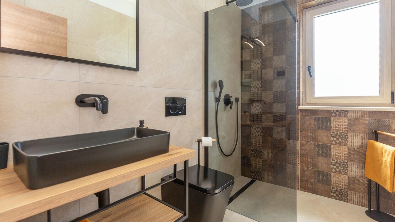 Photo of Bathroom in Santalezi